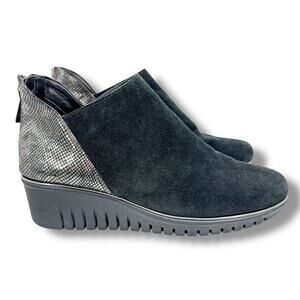 The Flexx Milky Way wedge ankle bootie 9.5 black silver metallic suede leather
